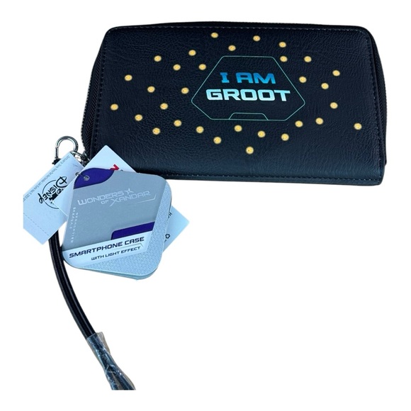 Disney Parks Marvel "I Am Groot" Phone Case Wristlet Wallet with Light Effect - Picture 3 of 8